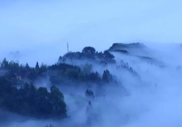 腾云驾雾是什么意思（腾云驾雾意思和造句）